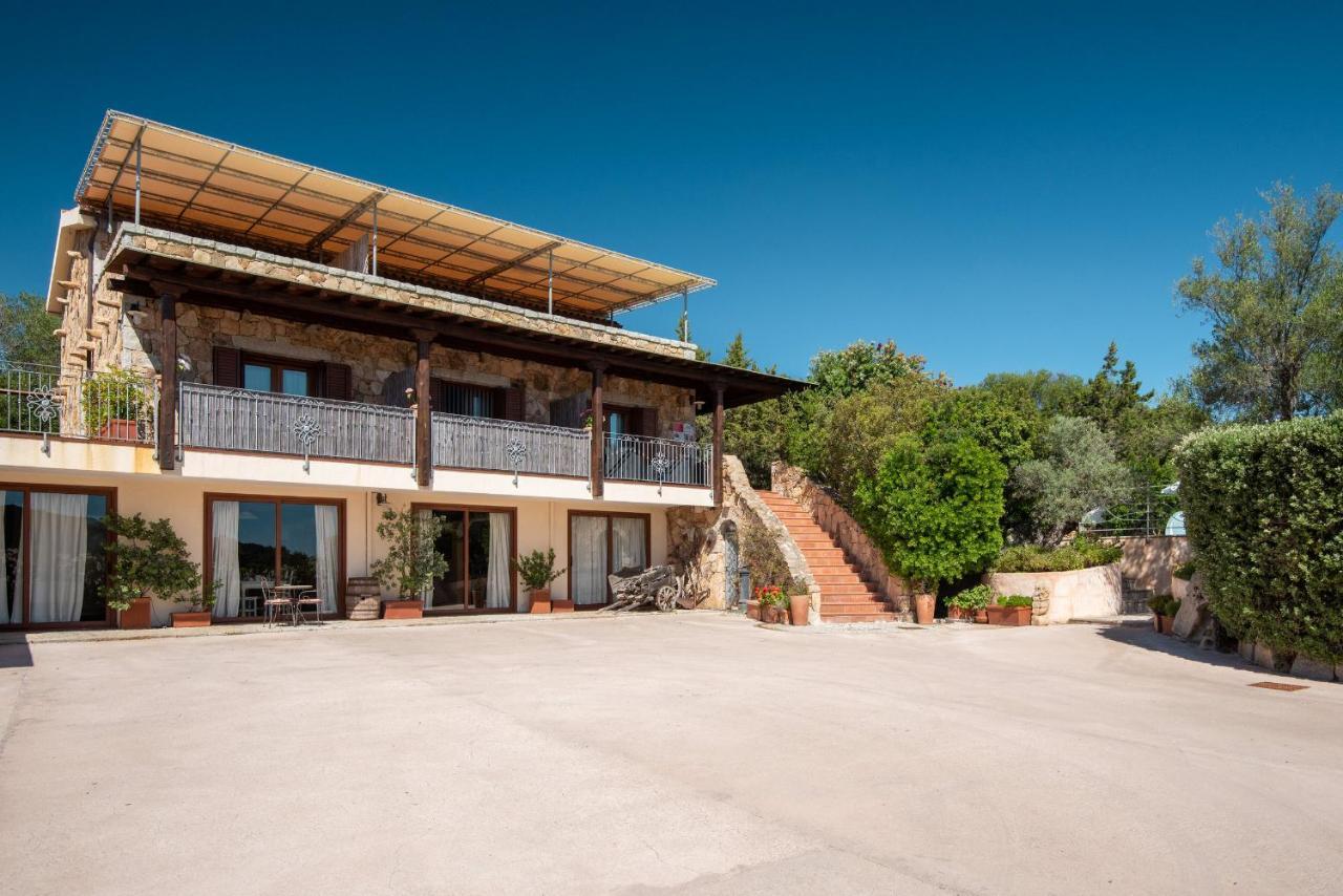 Affittacamere S'Alzola Porto Rotondo Exterior foto