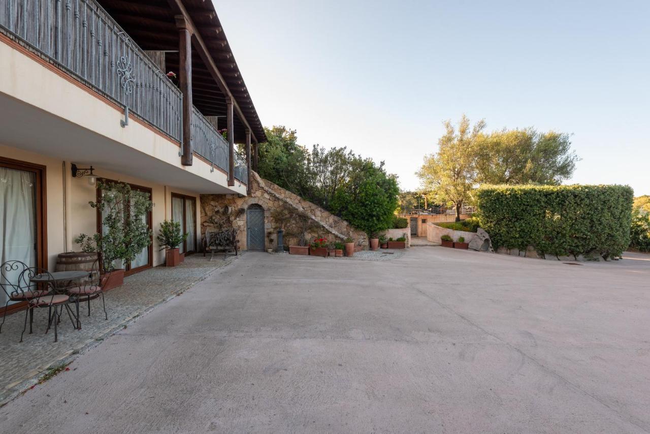 Affittacamere S'Alzola Porto Rotondo Exterior foto